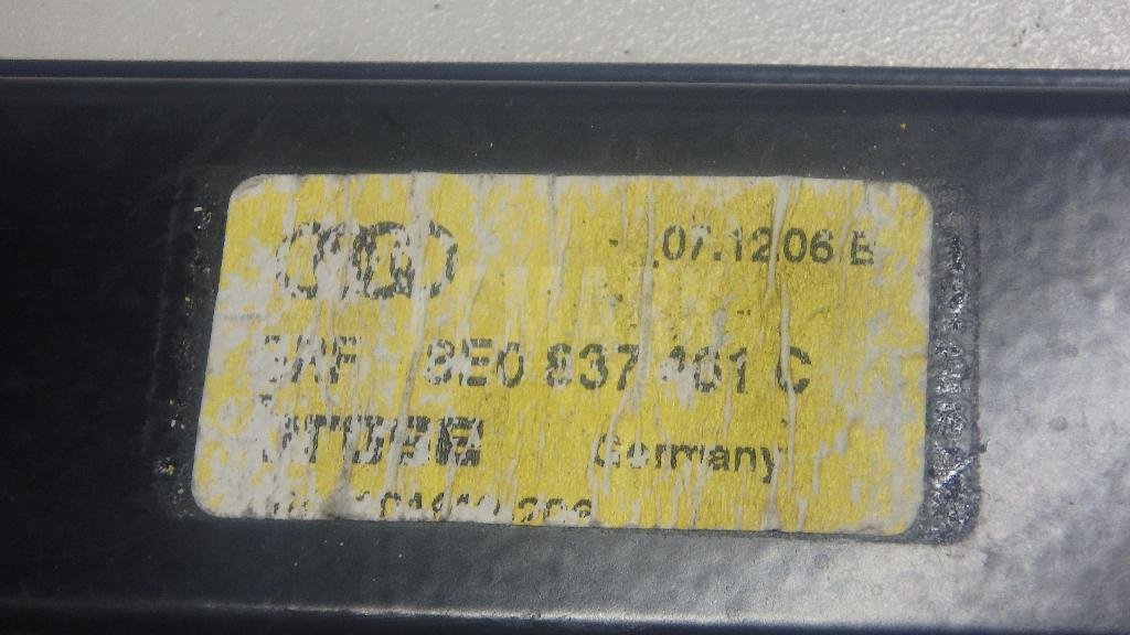 Стеклоподъемник электр. передний левый