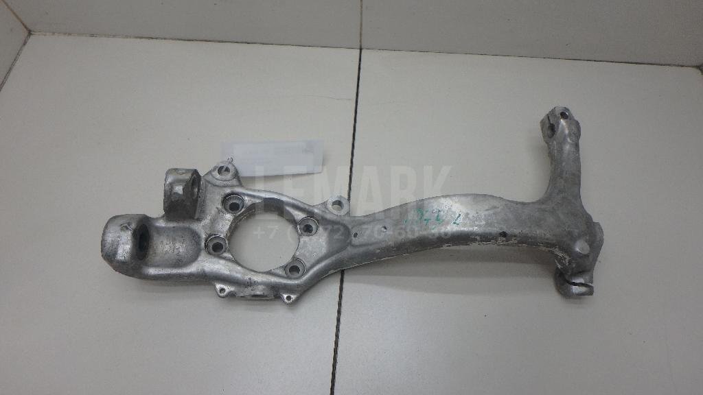 Кулак поворотный передний левый