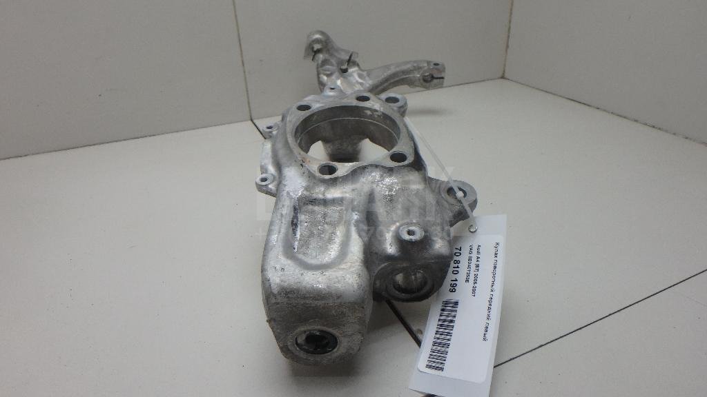 Кулак поворотный передний левый