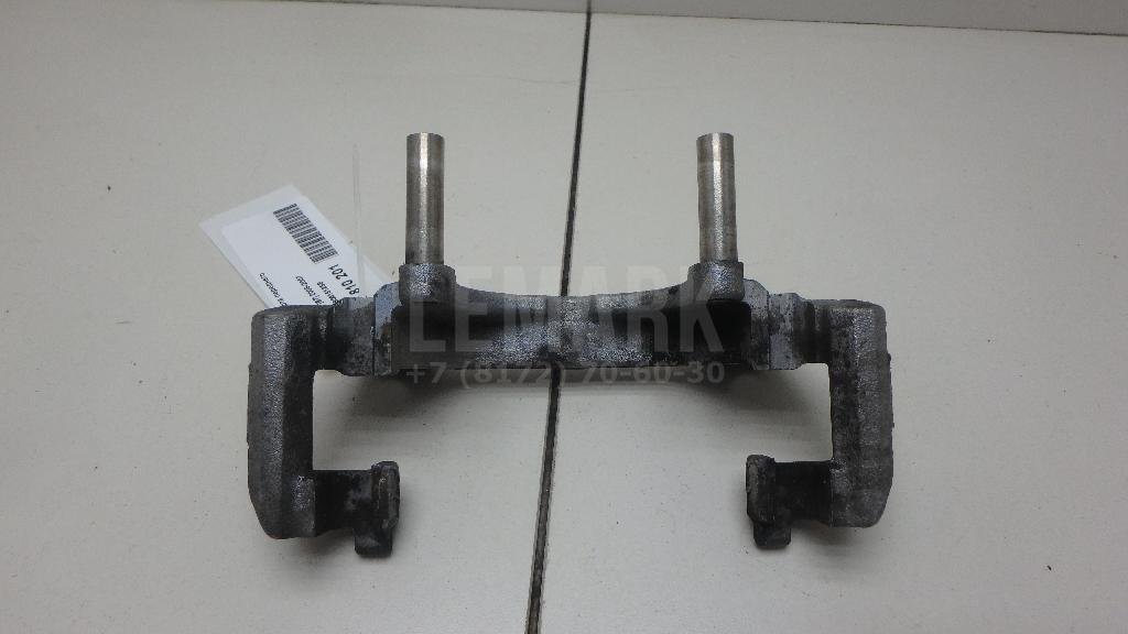 Скоба суппорта переднего