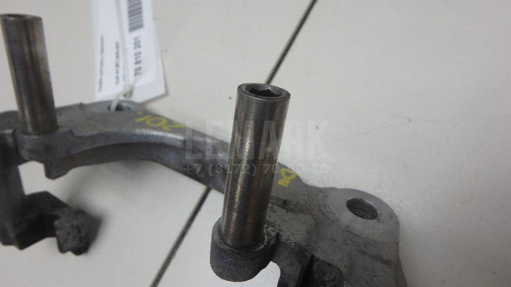 Скоба суппорта переднего