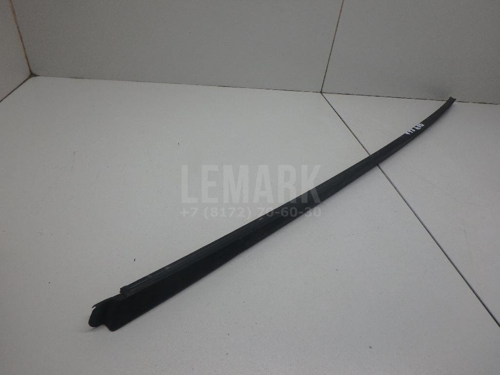 Молдинг лобового стекла