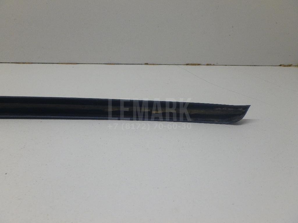 Молдинг лобового стекла