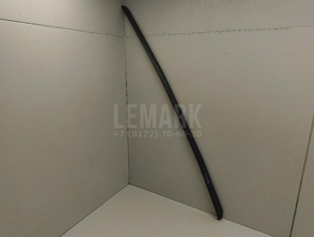 Молдинг лобового стекла