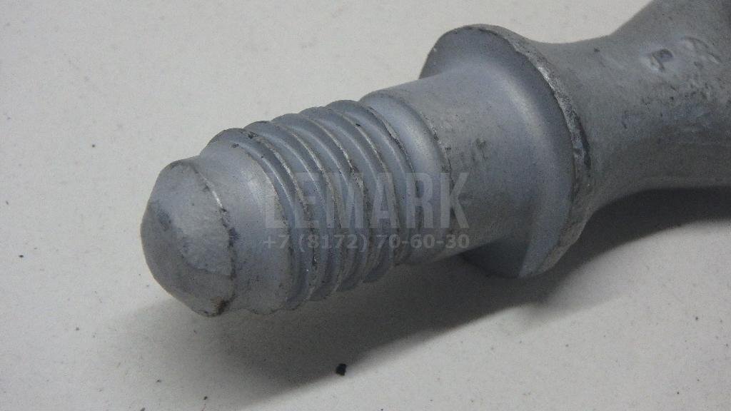 Крюк буксировочный