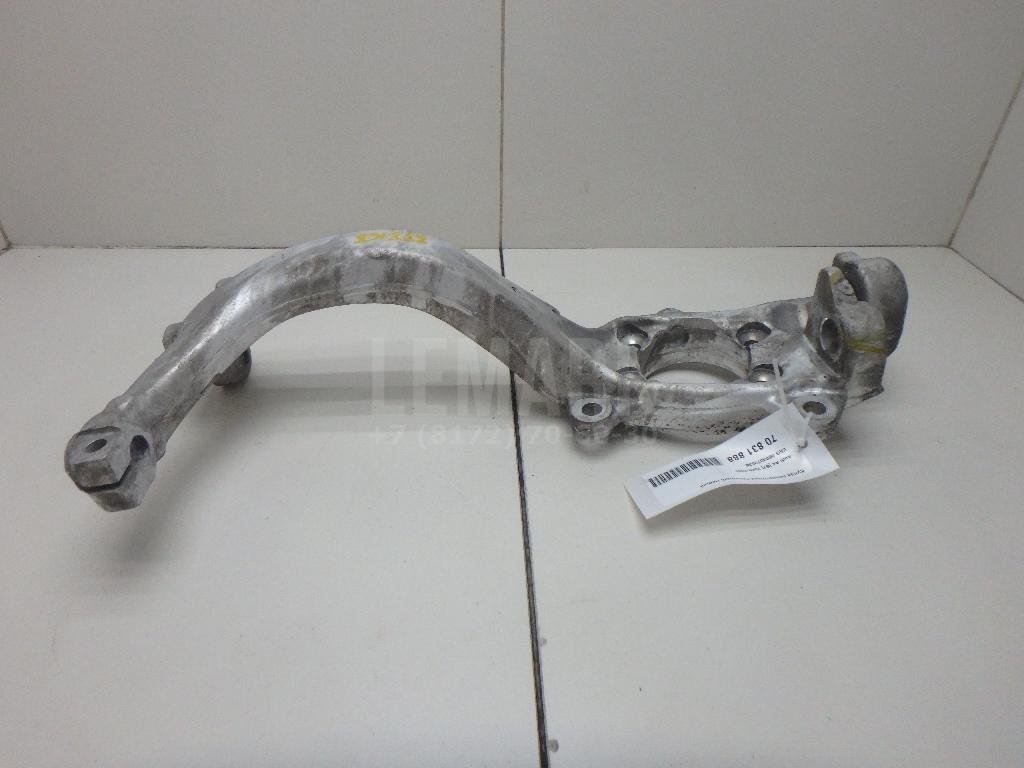 Кулак поворотный передний левый