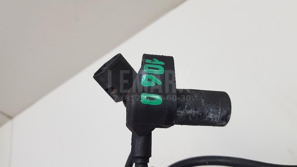 Датчик ABS передний