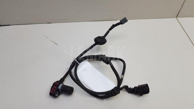 Датчик ABS передний