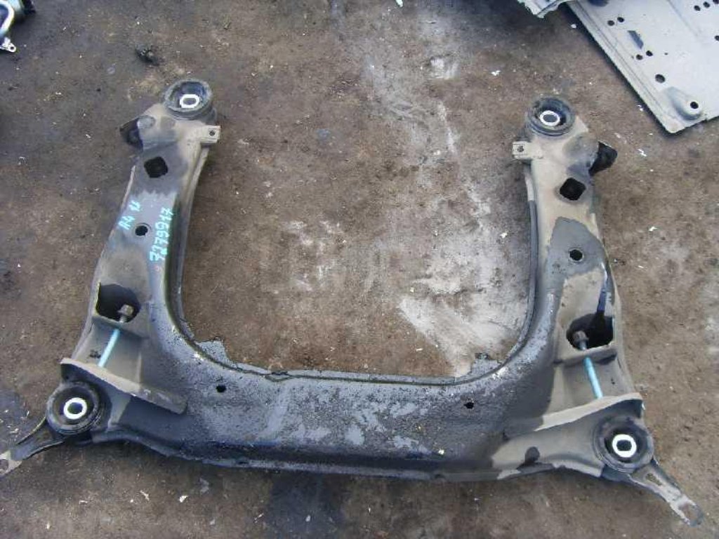 Балка подмоторная