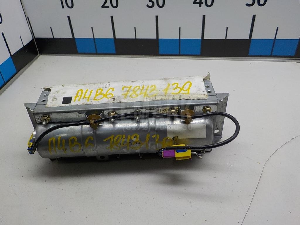 Подушка безопасности пассажирская (в торпедо)