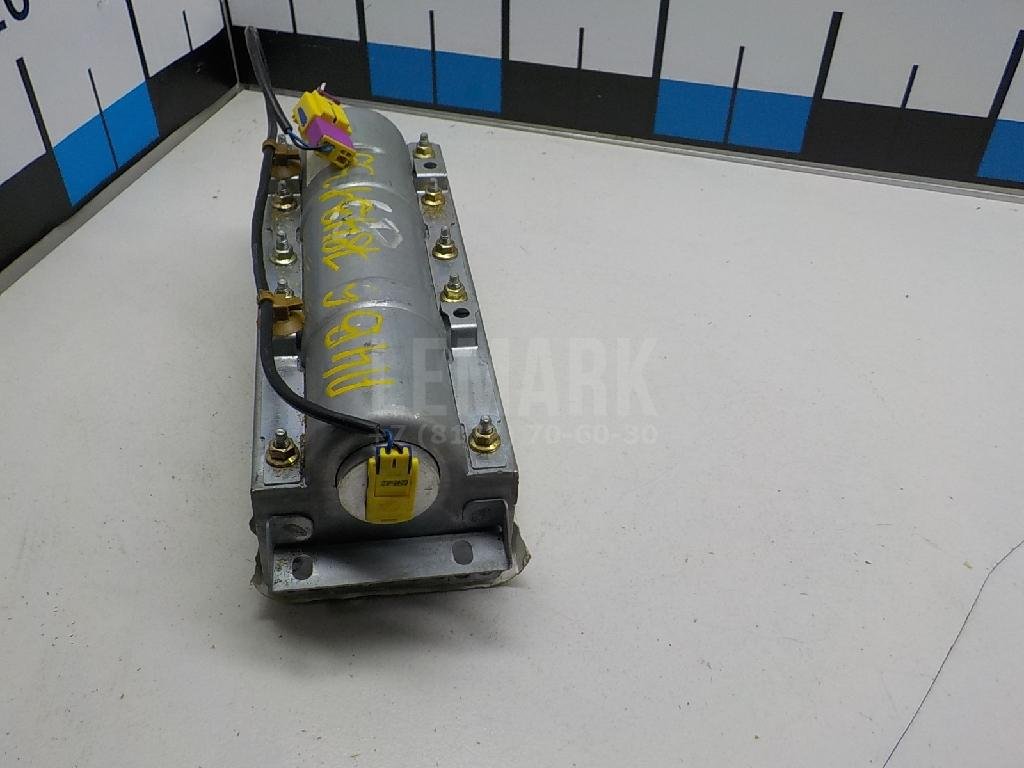 Подушка безопасности пассажирская (в торпедо)