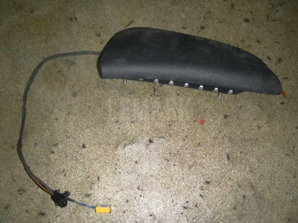 Подушка безопасности боковая (в сиденье)