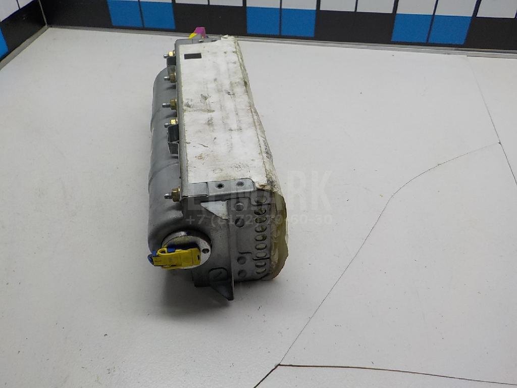 Подушка безопасности пассажирская (в торпедо)