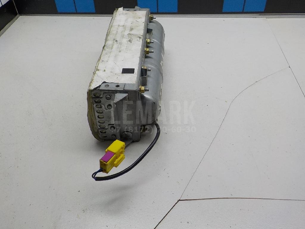 Подушка безопасности пассажирская (в торпедо)