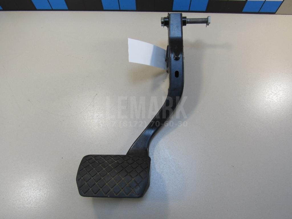 Педаль тормоза