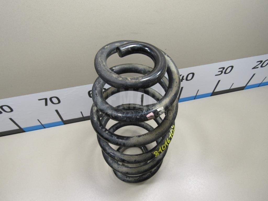 Пружина задняя