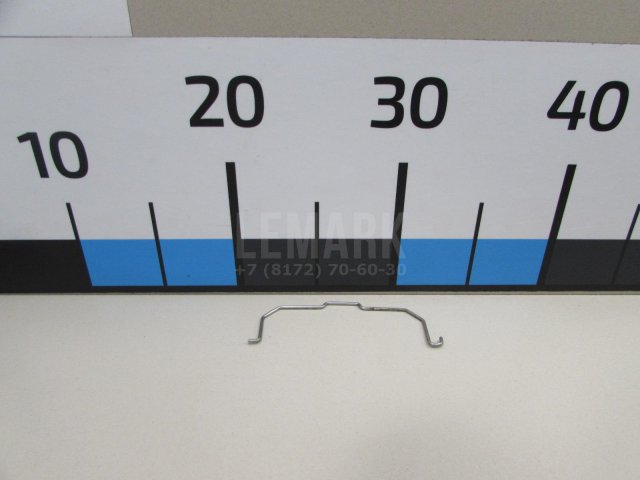 Крепеж фары