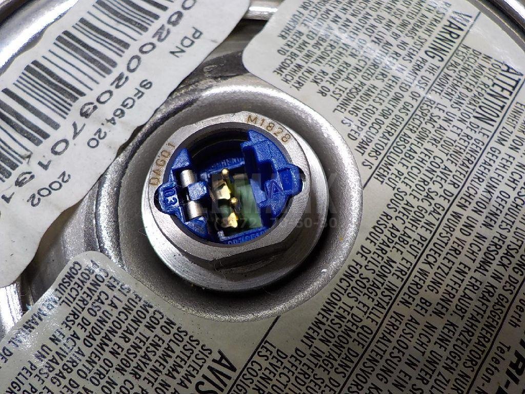 Подушка безопасности в рулевое колесо