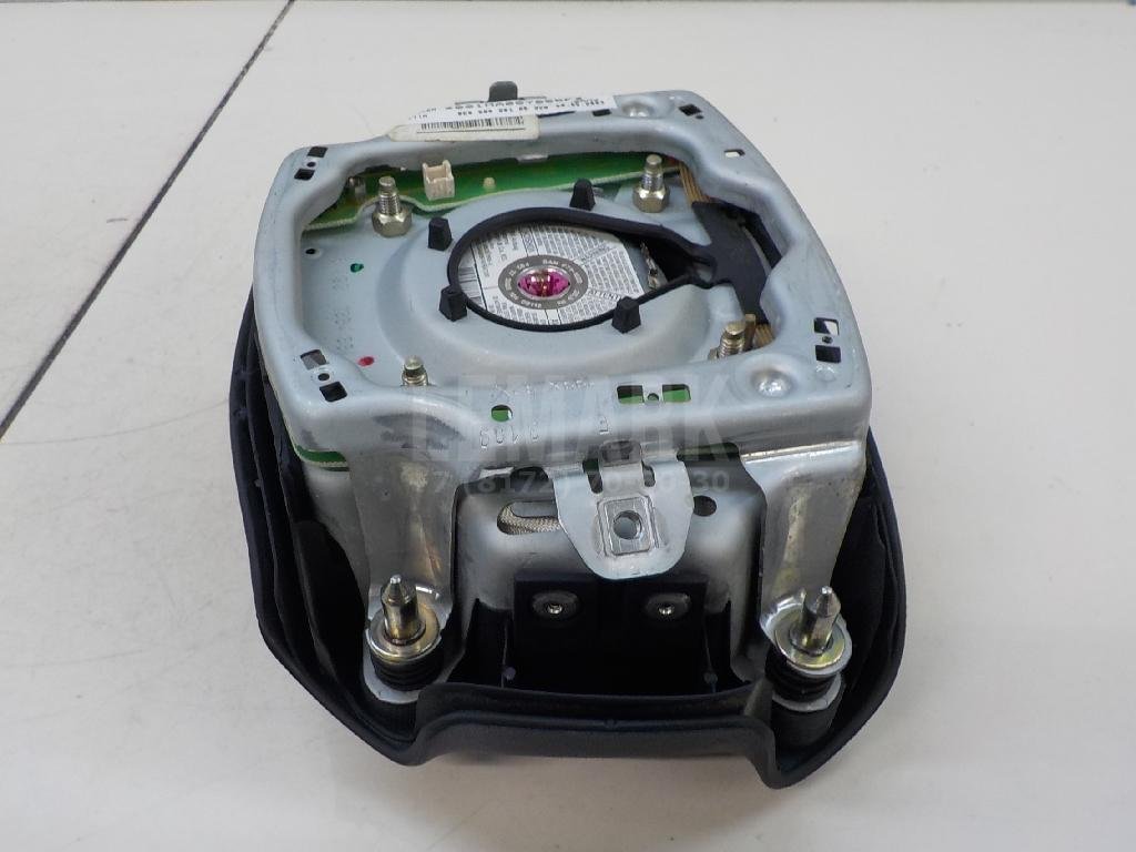 Подушка безопасности в рулевое колесо