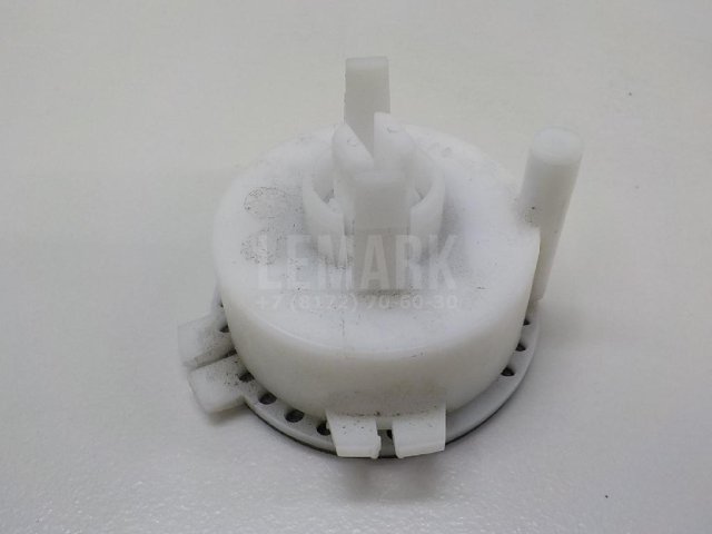 Кронштейн заднего бампера