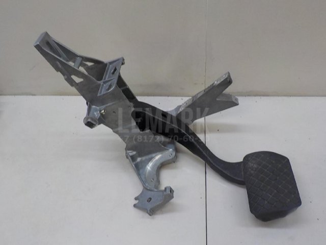 Педаль тормоза