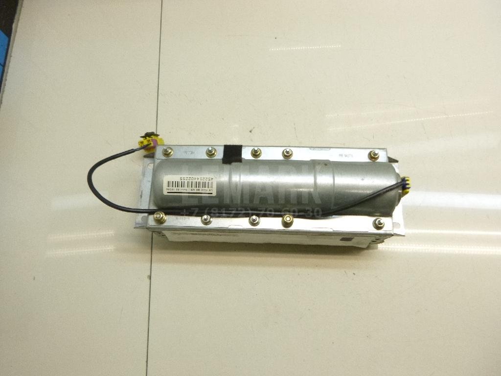 Подушка безопасности пассажирская (в торпедо)