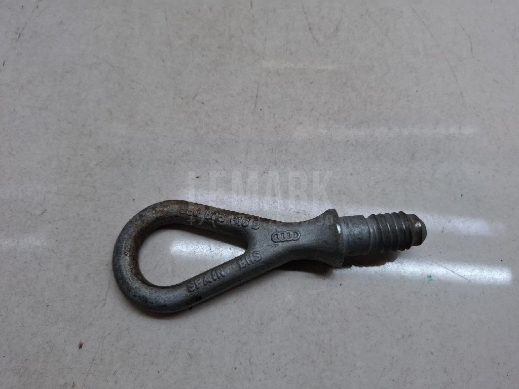 Крюк буксировочный