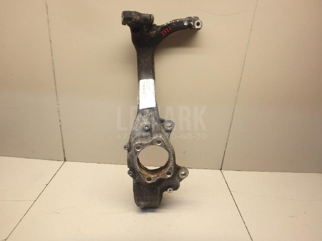 Кулак поворотный передний левый