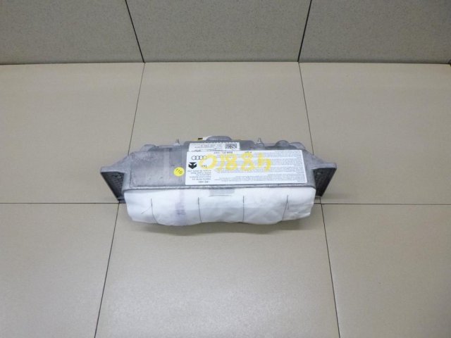 Подушка безопасности пассажирская (в торпедо)