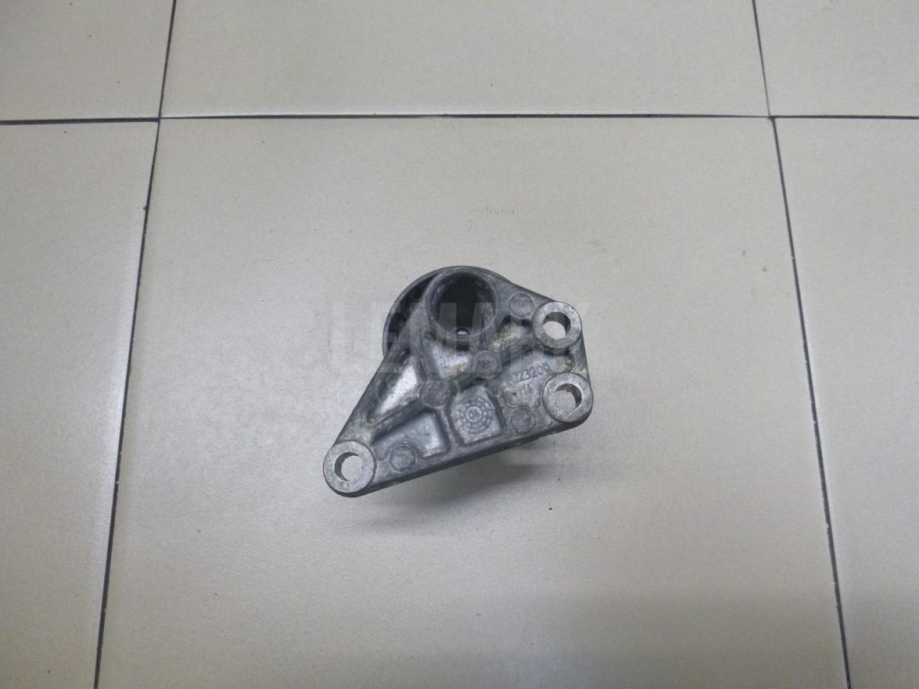 Кронштейн ролика-натяжителя руч. ремня для  Acura MDX 2007-2013