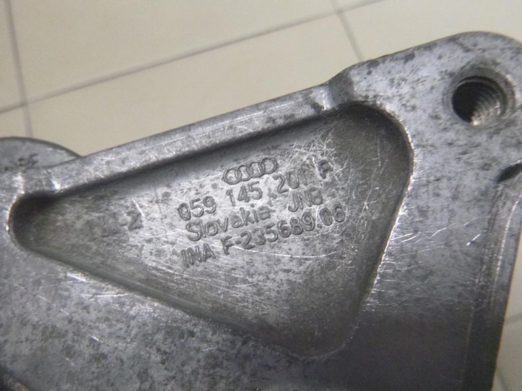 Натяжитель ремня