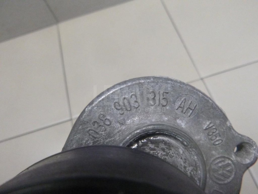 Натяжитель ремня