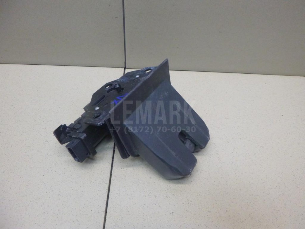 Замок багажника