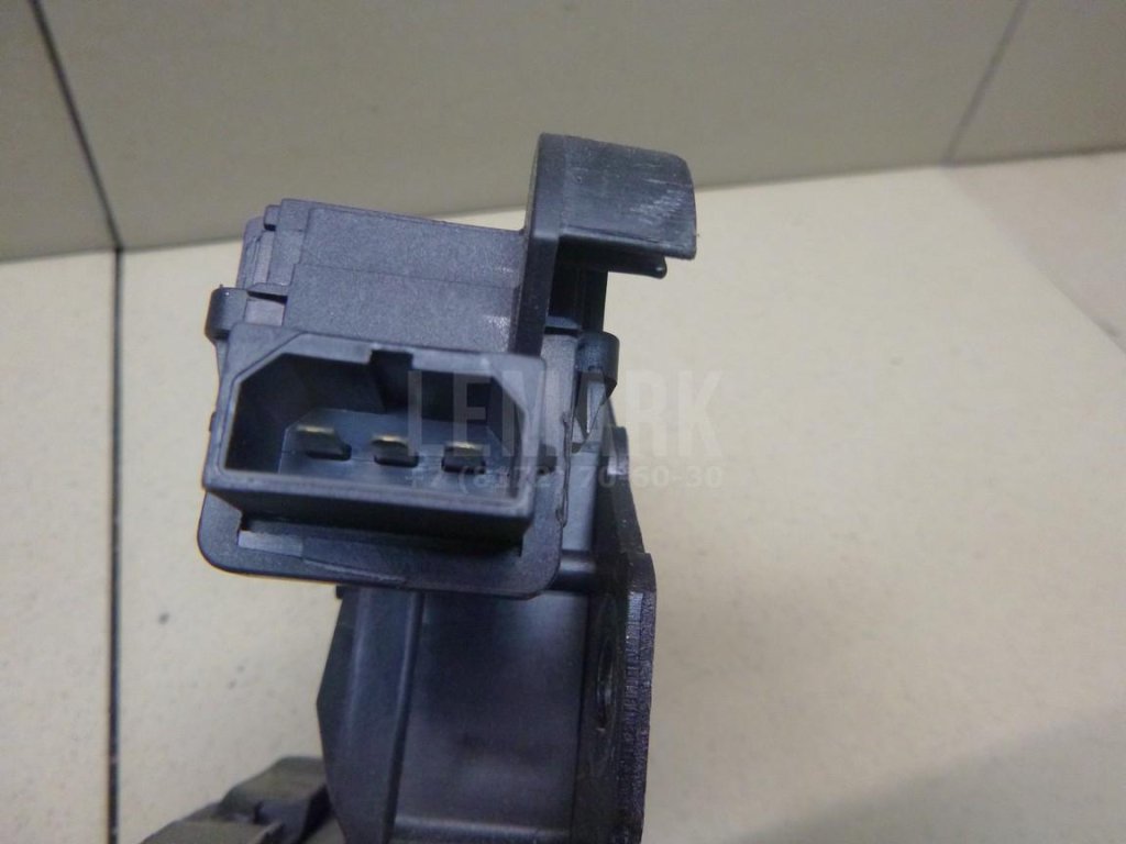 Замок багажника