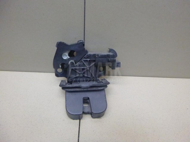 Замок багажника