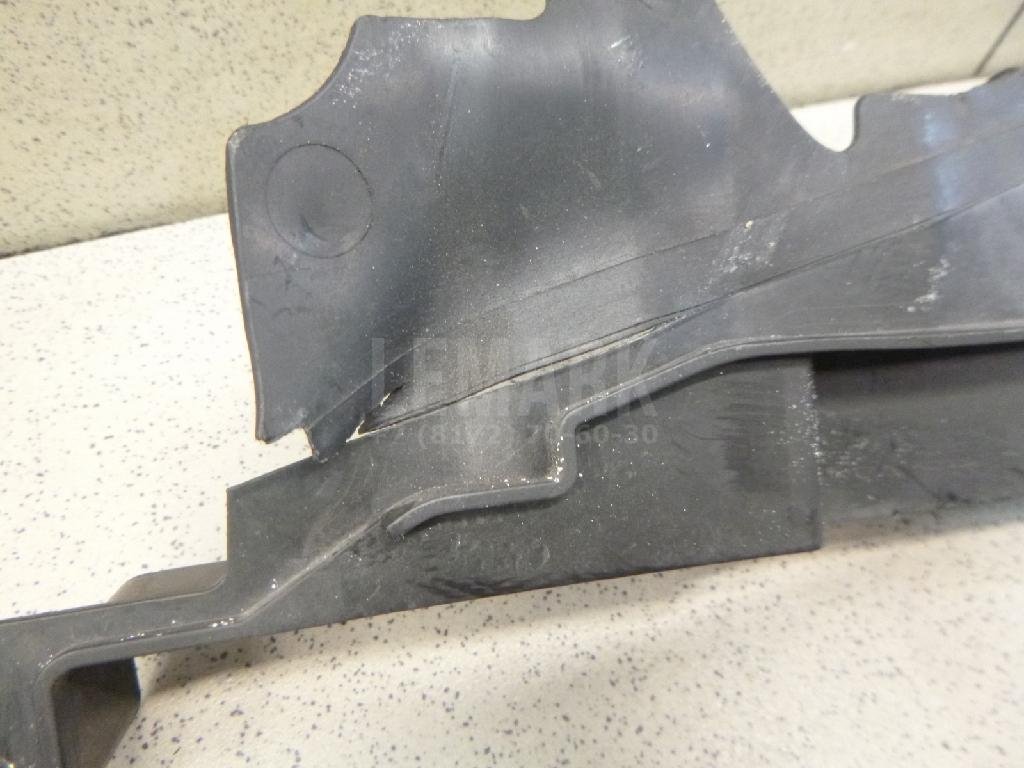 Воздуховод радиатора правый