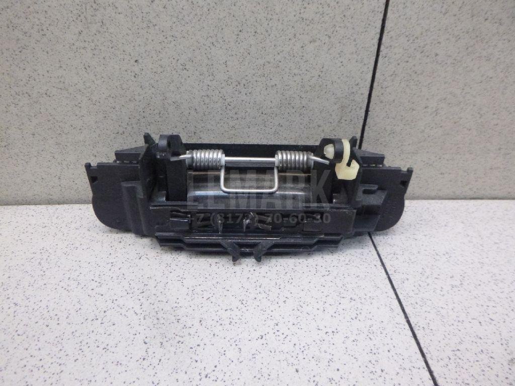 Ручка двери задней наружная правая