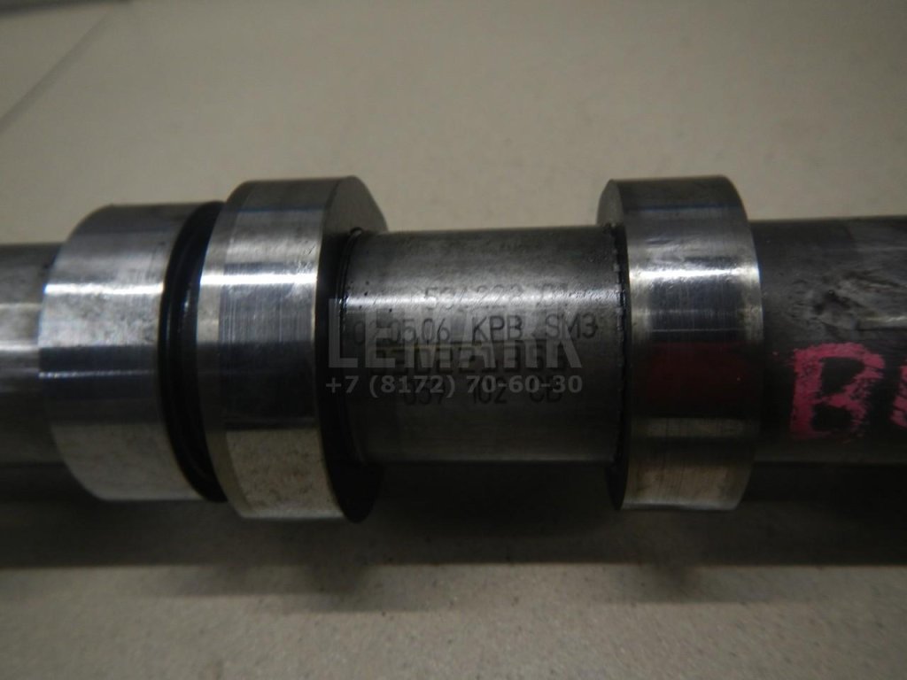 Распредвал выпускной