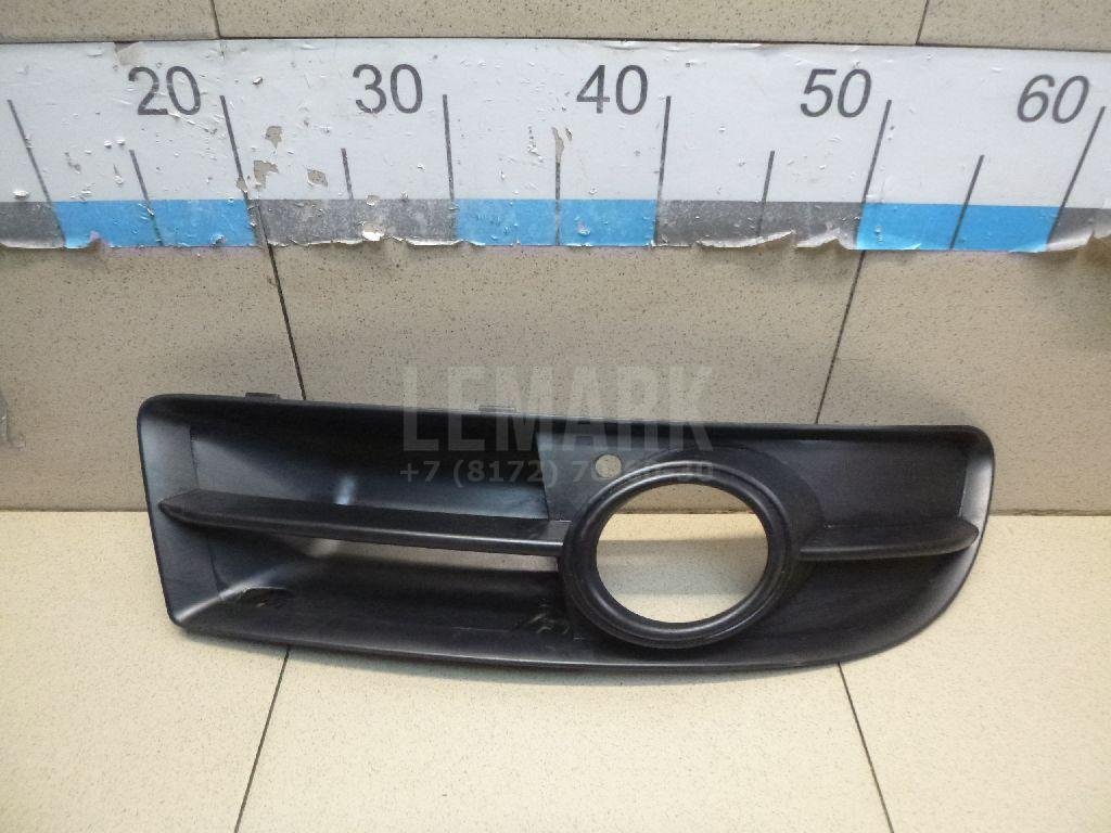 Решетка в бампер правая