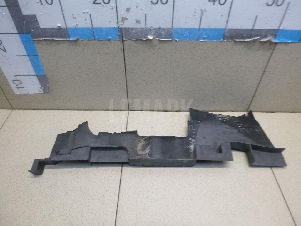 Воздуховод радиатора правый