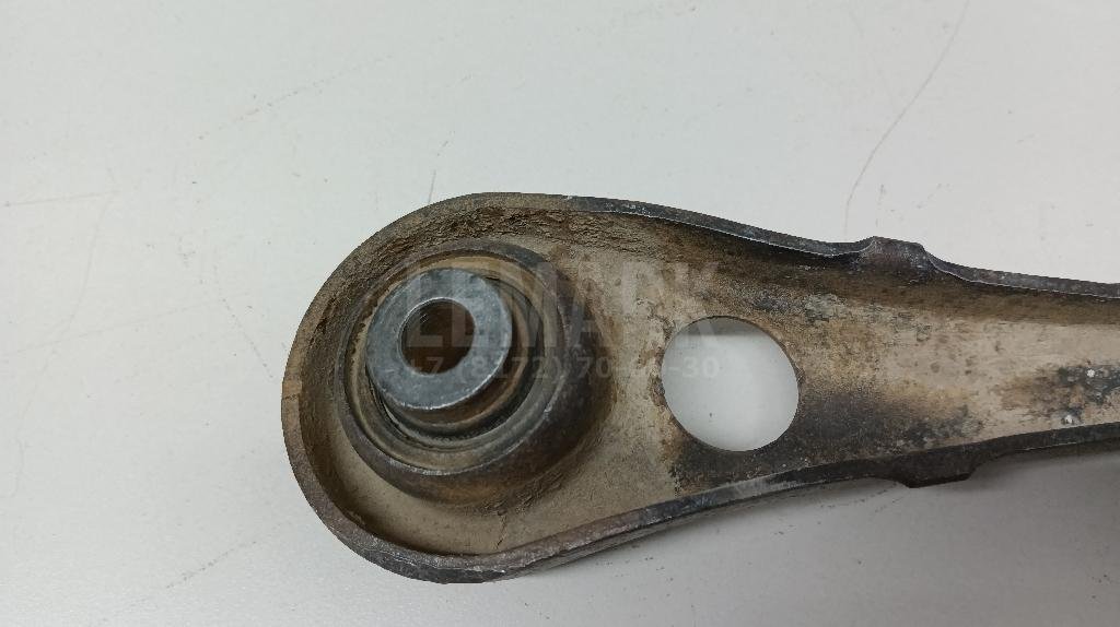 Рычаг задний поперечный