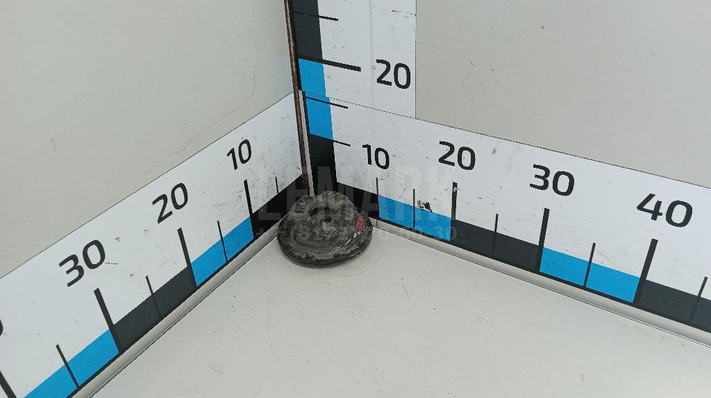 Опора переднего амортизатора верхняя