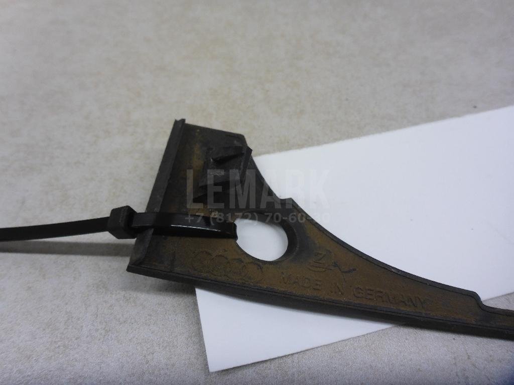 Рамка противотуманной фары правой