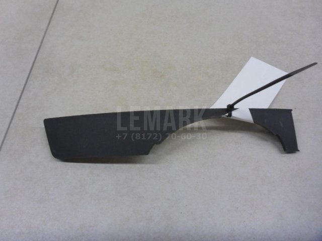 Рамка противотуманной фары правой