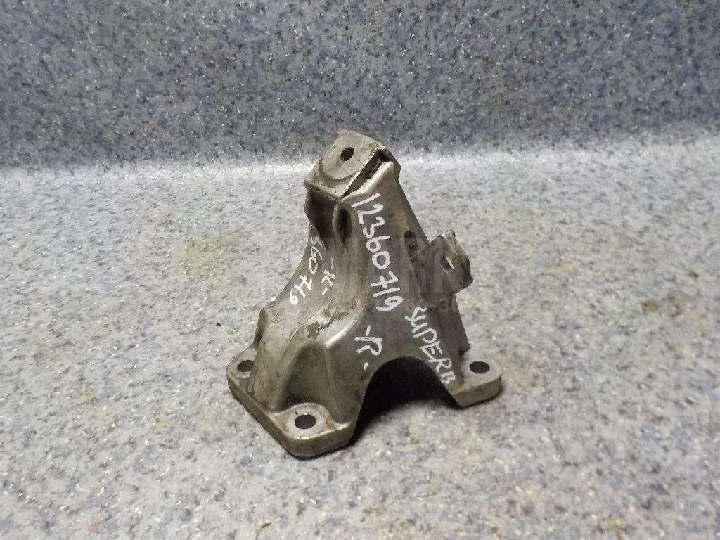 Кронштейн двигателя правый для  Audi A5/S5 [8F] Cabrio 2010-2016