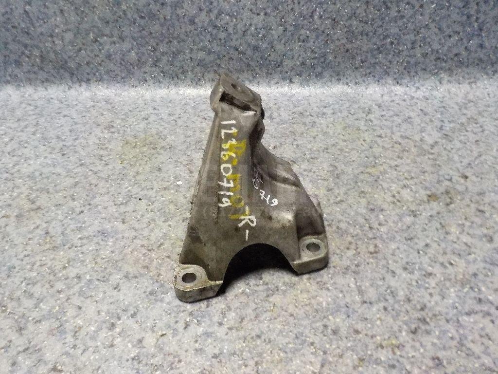 Кронштейн двигателя правый для  Audi A5/S5 [8F] Cabrio 2010-2016