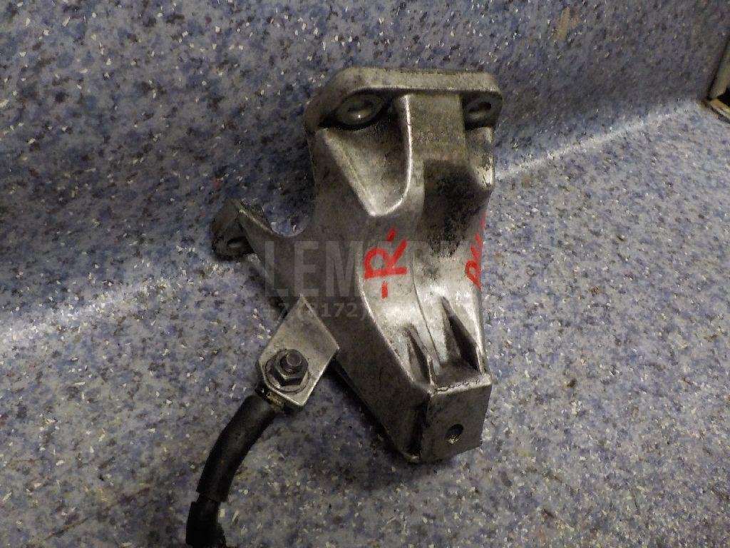 Кронштейн двигателя правый