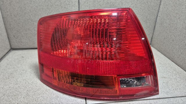 Фонарь задний наружный левый