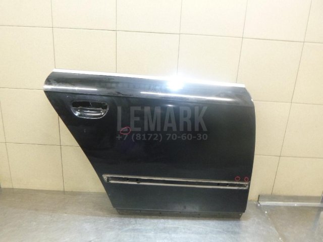 Дверь задняя правая