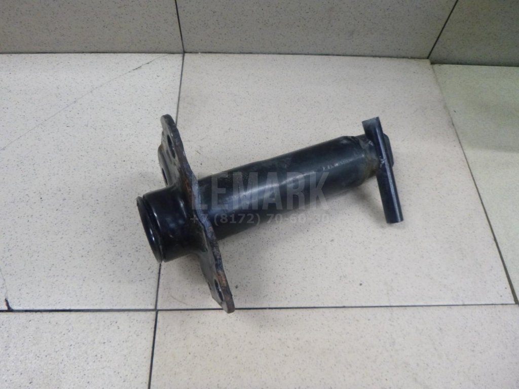 Кронштейн усилителя переднего бампера правый